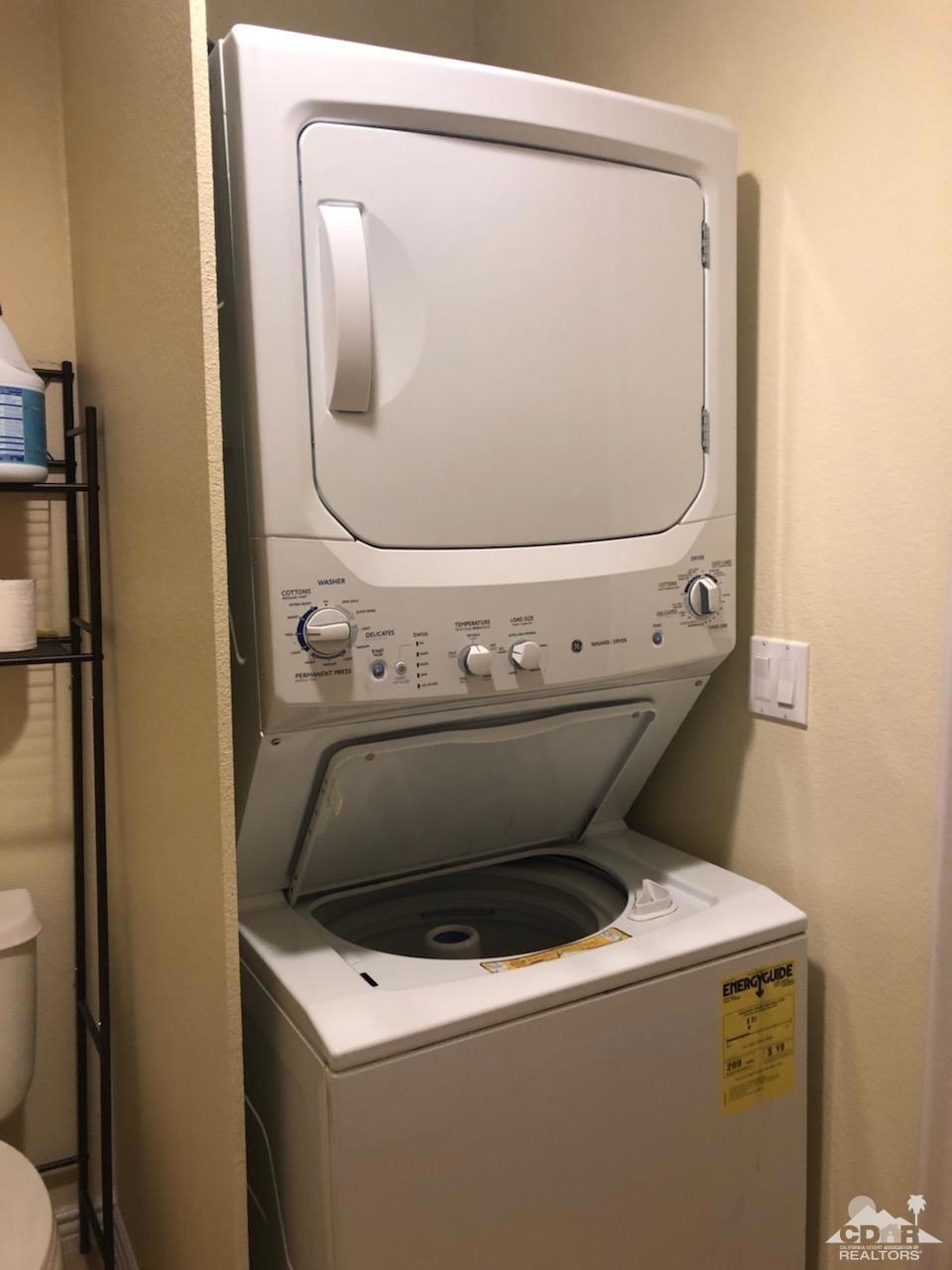 https://media.crmls.org/mediaz/5ea02b70-405e-4898-9d98-688b21c3ecad.jpg?preset=X-Large