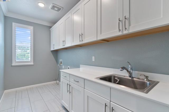 Image 26 of 48 For 10016 Wagoner Way