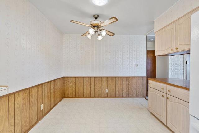582 E Alvin Drive, Salinas CA: https://media.crmls.org/mediaz/5ea120a7-9de8-41b6-ba8b-0ed3927a9aa6.jpg