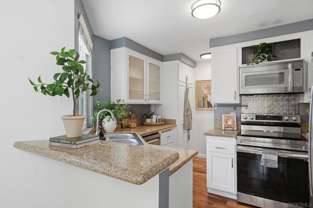 2746 Ariane - photo 12