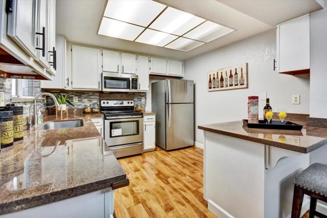 1086 Summerplace Drive, San Jose CA: https://media.crmls.org/mediaz/5ea22cc4-97bf-47f4-be90-e360ad917743.jpg