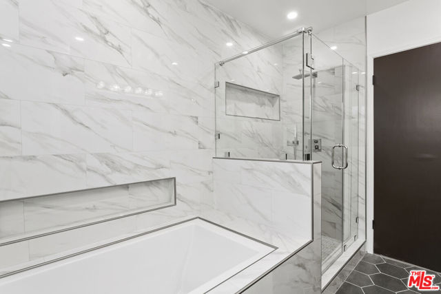 4444 Don Felipe Drive, Los Angeles CA: https://media.crmls.org/mediaz/5ea25fff-a015-405b-a541-92724840e8ab.jpg
