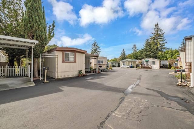 6011 Scotts Valley Drive, Scotts Valley CA: https://media.crmls.org/mediaz/5ea299ba-0610-4268-bf08-b2fb42fb3e89.jpg