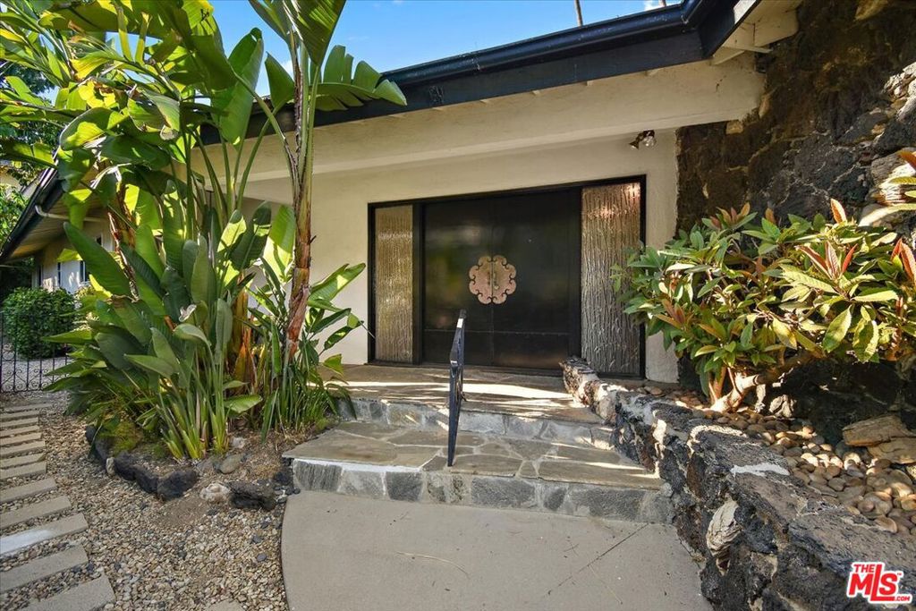 15451 Longbow DriveSherman Oaks img 31