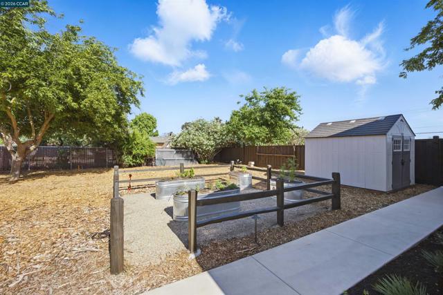 Image 39 of 47 For 1430 Carpenter Rd