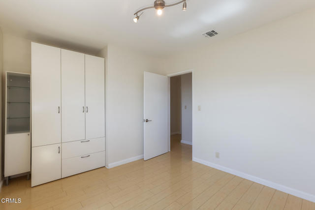 Detail Gallery Image 28 of 40 For 1932 Hilldale Dr, La Canada Flintridge,  CA 91011 - 4 Beds | 2/1 Baths