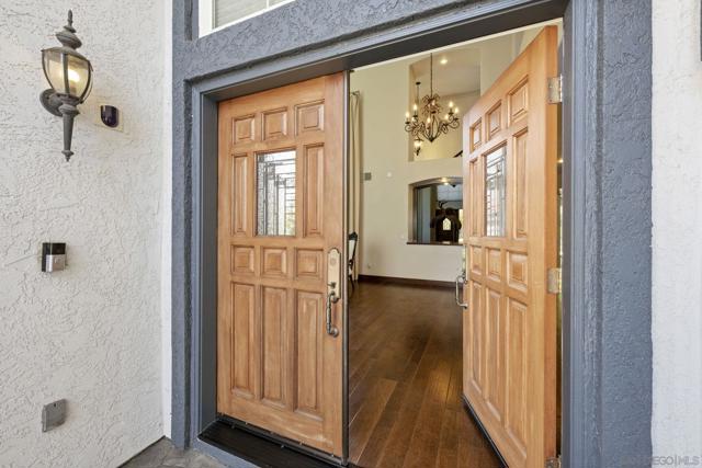 1006 Acero St, Chula Vista CA: https://media.crmls.org/mediaz/5ea56db9-dad8-454b-8592-8460d6dd495a.jpg