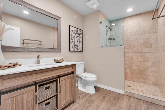 3872 Coronado Ave, San Diego CA: https://media.crmls.org/mediaz/5ea64315-ccdb-4c49-b768-06a765c9e79e.jpg