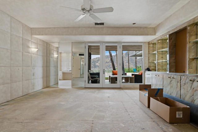 855 W Coronado Avenue, Palm Springs, CA 92262