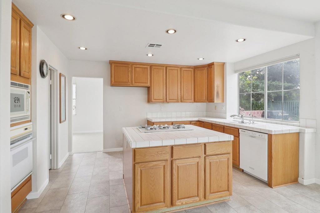 2821 Avenida Valera - photo 15