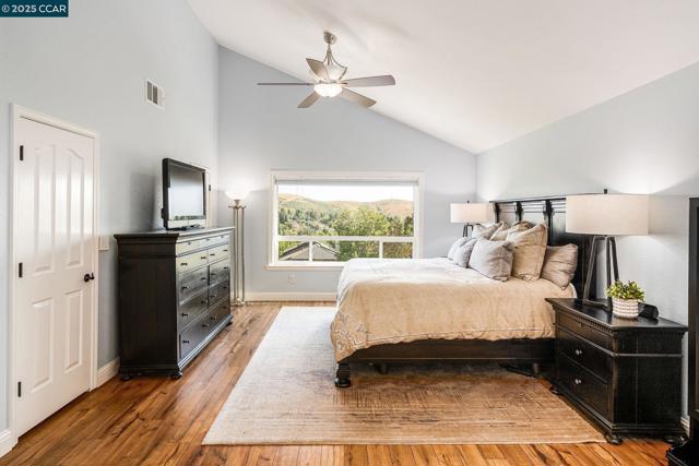 4040 Westminster Pl, Danville CA: https://media.crmls.org/mediaz/5ea80905-69ae-42dd-a3b0-3d2cf4ff8d97.jpg