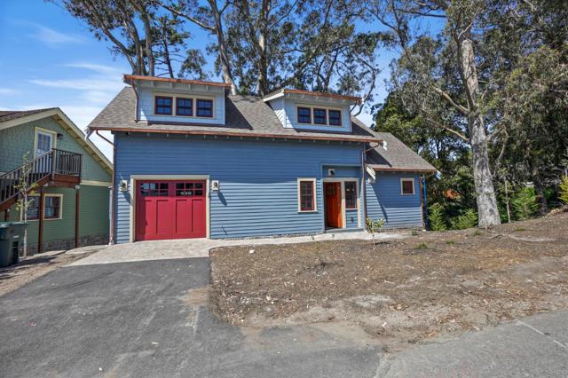 385 Miramar Drive, Half Moon Bay CA: https://media.crmls.org/mediaz/5eaa65e2-96a7-46df-8ba2-bced985be073.jpg