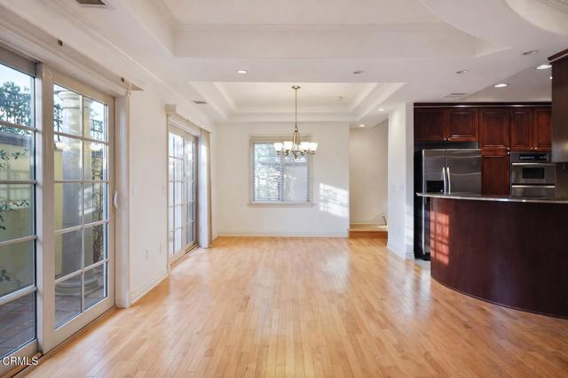 Detail Gallery Image 8 of 12 For 845 S Marengo Ave #6,  Pasadena,  CA 91106 - 3 Beds | 2/1 Baths