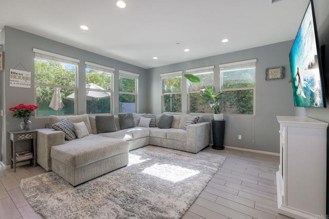 Detail Gallery Image 2 of 53 For 662 Gemstone Dr, San Marcos,  CA 92078 - 5 Beds | 3 Baths