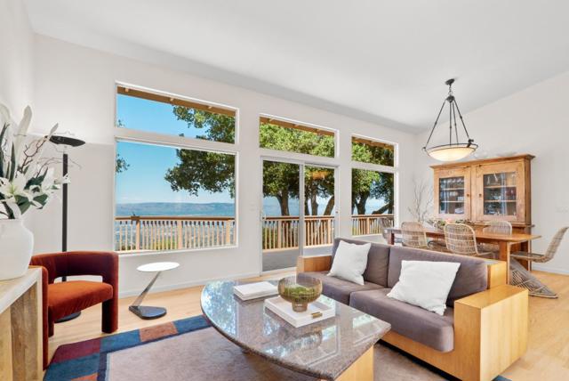 15060 Montebello Road, Cupertino CA: https://media.crmls.org/mediaz/5eab63ed-9ff5-448f-8f93-ec2d65a52ece.jpg