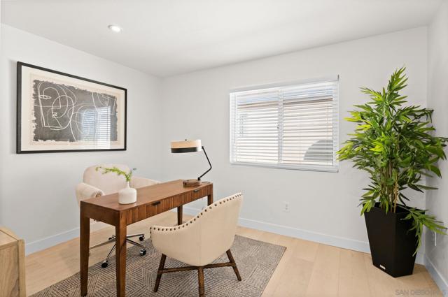 12109 Via San Loreno, San Diego CA: https://media.crmls.org/mediaz/5eab71d3-7313-4d6e-b42c-b3610f94b3e5.jpg