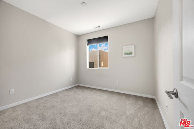 746 Farrier Way, Upland CA: https://media.crmls.org/mediaz/5eac0053-49ca-4092-868c-c7994c75a68d.jpg