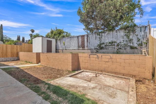 9850 Arapaho St, Spring Valley CA: https://media.crmls.org/mediaz/5eac77ad-db94-465d-a7d1-d8cda97d6215.jpg