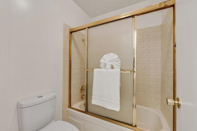 256 Avocet Court, Foster City CA: https://media.crmls.org/mediaz/5ead2024-1d1d-44e7-a408-64abdb4aa119.jpg