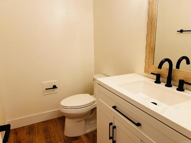 4587 Cove Drive, Carlsbad CA: https://media.crmls.org/mediaz/5eadc780-d64b-4120-a50e-3f9c9bb15612.jpg