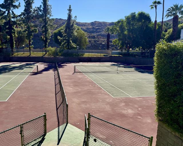 5301 E Waverly Dr., Palm Springs CA: https://media.crmls.org/mediaz/5eaee8a3-b573-46d7-8c11-c74ce6369558.jpg