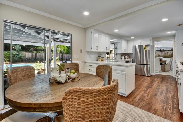 374 W Edith Avenue, Los Altos CA: https://media.crmls.org/mediaz/5eaf342d-3546-4682-b37b-f28391f84e1d.jpg
