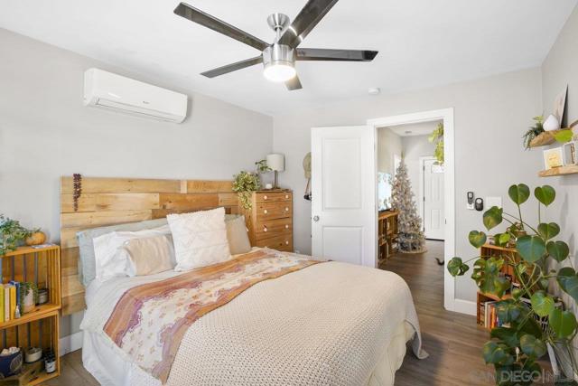 931 21st, San Diego CA: https://media.crmls.org/mediaz/5eaf48fb-fe6e-4303-9e2b-be03a7fa9633.jpg