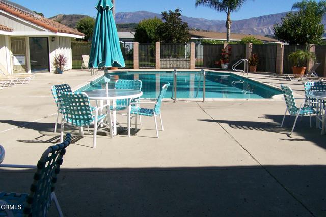975 W Telegraph Road, Santa Paula CA: https://media.crmls.org/mediaz/5eb01166-9395-4fae-9be4-dddb83894af3.jpg