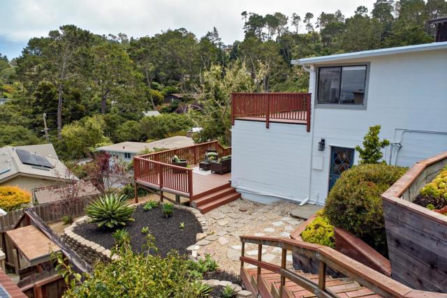 25 Linda Vista Drive, Monterey CA: https://media.crmls.org/mediaz/5eb06e60-bc26-4e5e-a2b0-96d0b770fef9.jpg