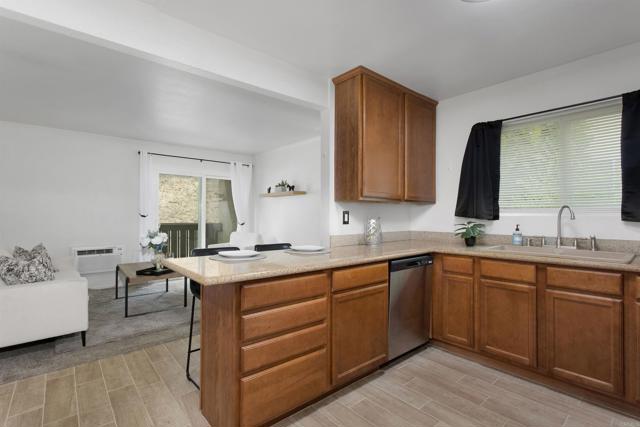 830 W Lincoln Avenue, Escondido CA: https://media.crmls.org/mediaz/5eb12205-a1bb-4245-b53b-9aca26fbfe44.jpg