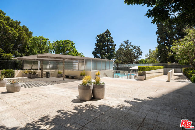 2220 Avenue Of The Stars, Los Angeles CA: https://media.crmls.org/mediaz/5eb21f0b-766c-48e0-9f51-b6a7e43b0a8b.jpg