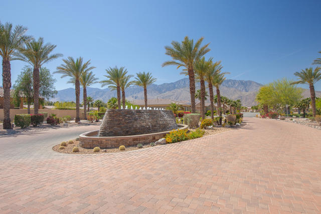 67424 Zuni Court Court, Cathedral City CA: https://media.crmls.org/mediaz/5eb27a25-05c7-4340-acfa-b2d627e0720b.jpg