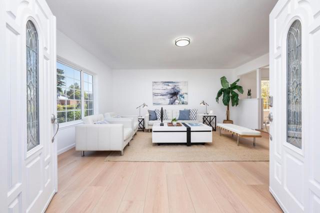 855 Mosswood Lane, Millbrae CA: https://media.crmls.org/mediaz/5eb299e5-c343-4b0f-885e-6ec636eb1534.jpg
