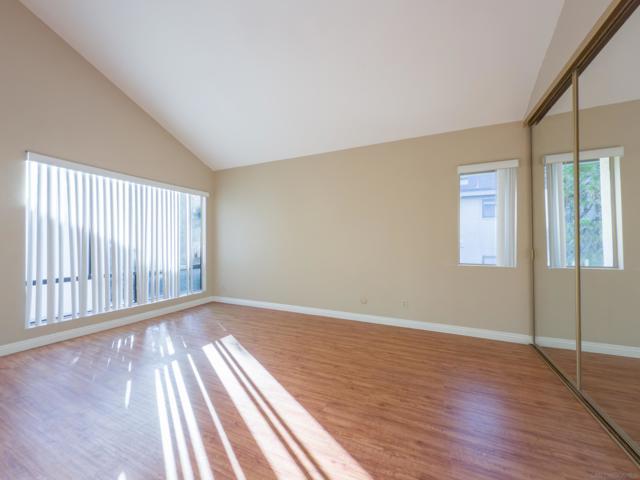 4468 Via Brillante, San Diego CA: https://media.crmls.org/mediaz/5eb3c394-3c8b-44dd-9dc0-6d9d59a51b29.jpg