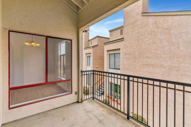 2416 N Main Street, Salinas CA: https://media.crmls.org/mediaz/5eb3e5c5-d0d3-4526-af57-287761adb364.jpg