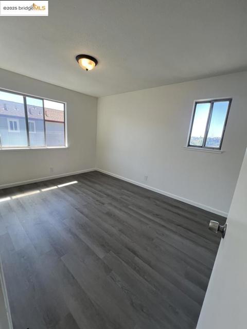29626 Red Oak CT, Hayward CA: https://media.crmls.org/mediaz/5eb4a313-5924-49c1-ad1e-b4a85bea9dd7.jpg