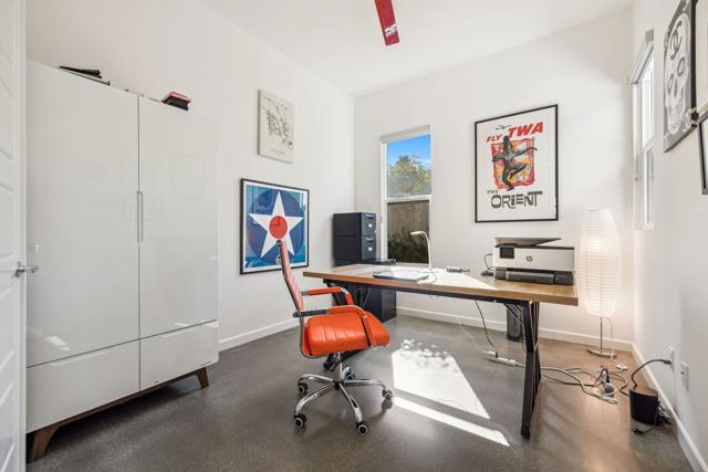 2691 Paragon Loop, Palm Springs CA: https://media.crmls.org/mediaz/5eb4c629-693e-42b2-92fd-63553a2469f7.jpg