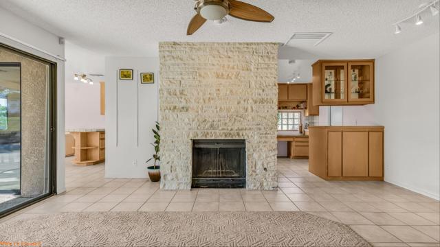 8796 Clubhouse Boulevard, Desert Hot Springs CA: https://media.crmls.org/mediaz/5eb4cb75-d8c1-4974-bf32-c785715c4564.jpg