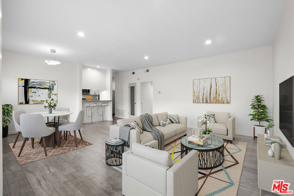 424 S Westmoreland Avenue #306