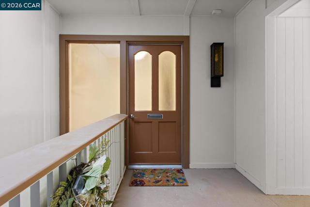 1132 Running Springs Rd, Walnut Creek CA: https://media.crmls.org/mediaz/5eb57fce-d9c1-42e5-8fb3-264d7d73df06.jpg