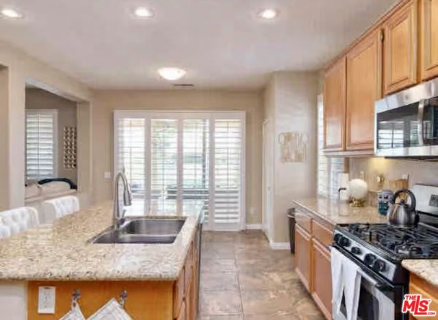 82599 Grant Drive, Indio CA: https://media.crmls.org/mediaz/5eb58f3f-6fce-4a46-b2dc-51a3ea466f92.jpg