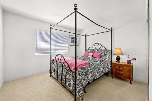 6990 Blue Orchid Lane, Carlsbad CA: https://media.crmls.org/mediaz/5eb59f8c-e657-4027-ae43-5610f0d3fbc0.jpg