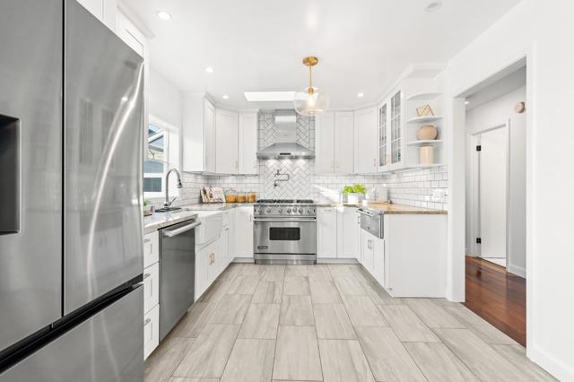 212 Ramona Street, San Mateo CA: https://media.crmls.org/mediaz/5eb67617-37f2-4e93-9dd9-0f87244817e7.jpg