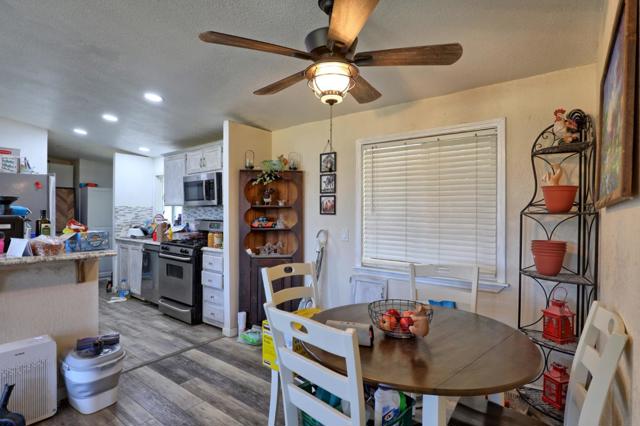 2900 Fairview Road, Hollister CA: https://media.crmls.org/mediaz/5eb6d375-3d8d-4677-87fa-2958f67581b9.jpg