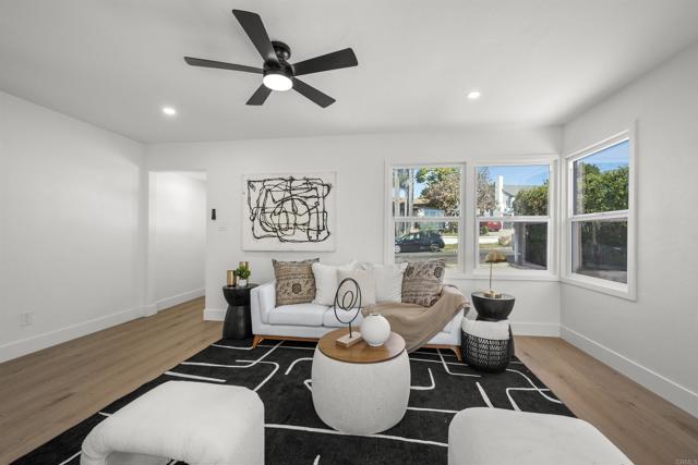 4138 Blackton Dr, La Mesa CA: https://media.crmls.org/mediaz/5eb7b77d-0652-49d4-958c-daaf0921a7da.jpg