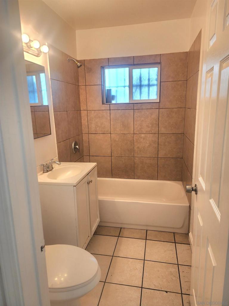 MLS #250025505SD img 31