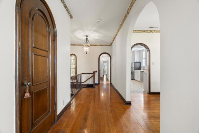 36333635 Webster Street, San Francisco CA: https://media.crmls.org/mediaz/5ebb5981-1135-4a7e-8d46-83cb5455a5b1.jpg