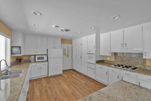 clubhouse kitchen