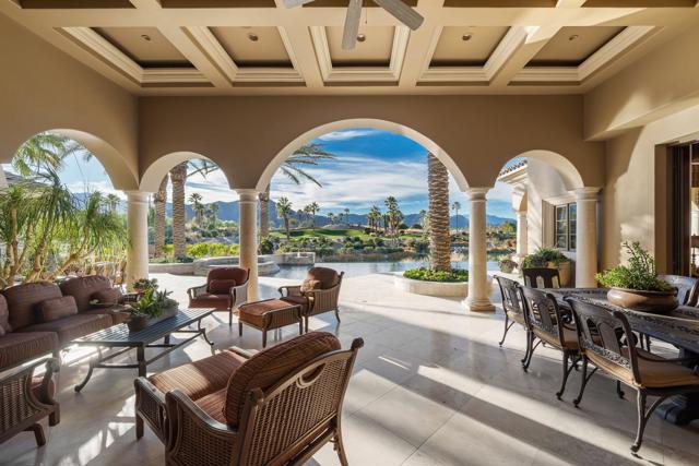 52345 Via Savona, La Quinta CA: https://media.crmls.org/mediaz/5ebc22f2-9391-467d-8aa7-1140fb4bb7f1.jpg