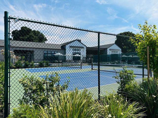 2051 White Oak Drive, Hollister CA: https://media.crmls.org/mediaz/5ebc922a-b5ca-4bd5-b4f5-ea156d808934.jpg
